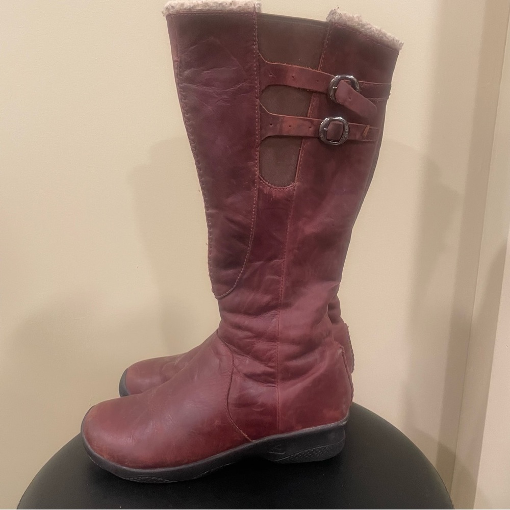 Keen Baby Bern Tall Oxblood Waterproof Equestrian Boots Women's Size 8.5